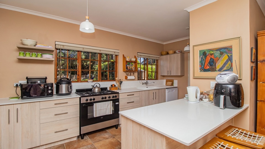 4 Bedroom Property for Sale in Table View Western Cape